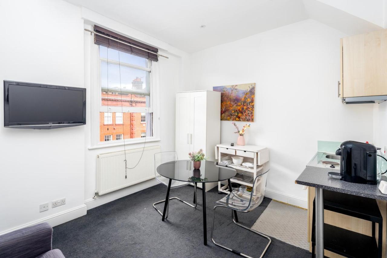 Apartmán Cosy 1-Bed Flat On King'S Road In Chelsea, West Londýn Exteriér fotografie