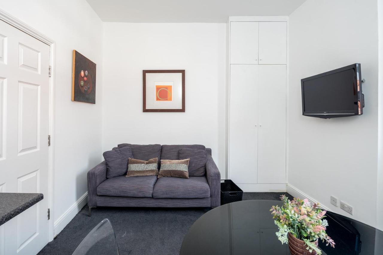 Apartmán Cosy 1-Bed Flat On King'S Road In Chelsea, West Londýn Exteriér fotografie
